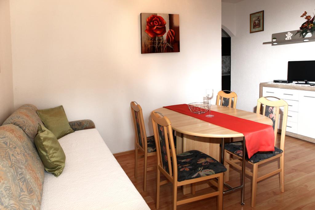 House Lucija Apartment